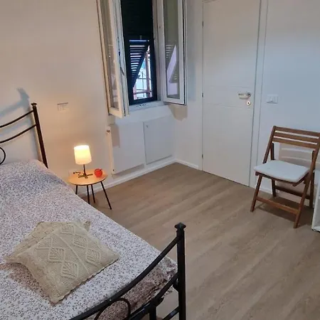 Sunny House Apartment